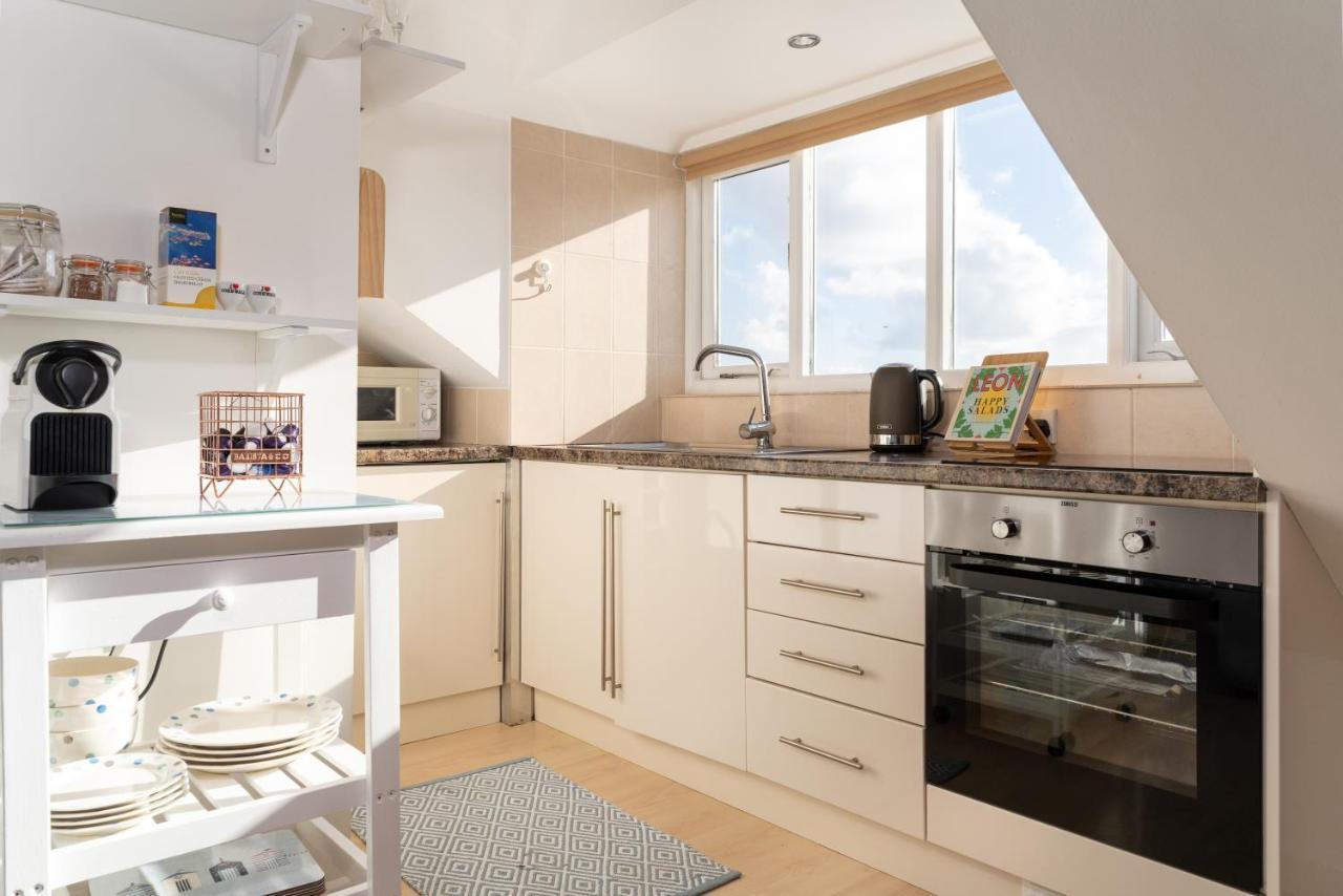 Stunning Views Over Mounts Bay With Balcony Penzance Kültér fotó