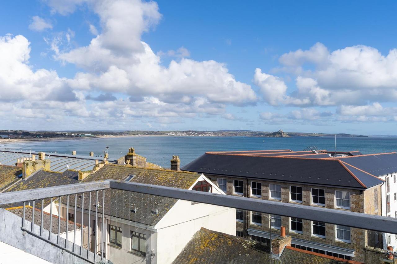 Stunning Views Over Mounts Bay With Balcony Penzance Kültér fotó